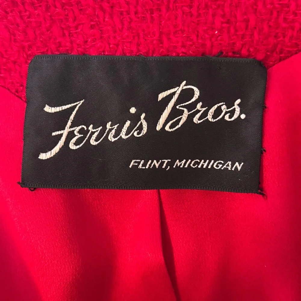 1950s Ferris Bros. Flint Michigan Coat with Fur Collar - Picture 6 of 15